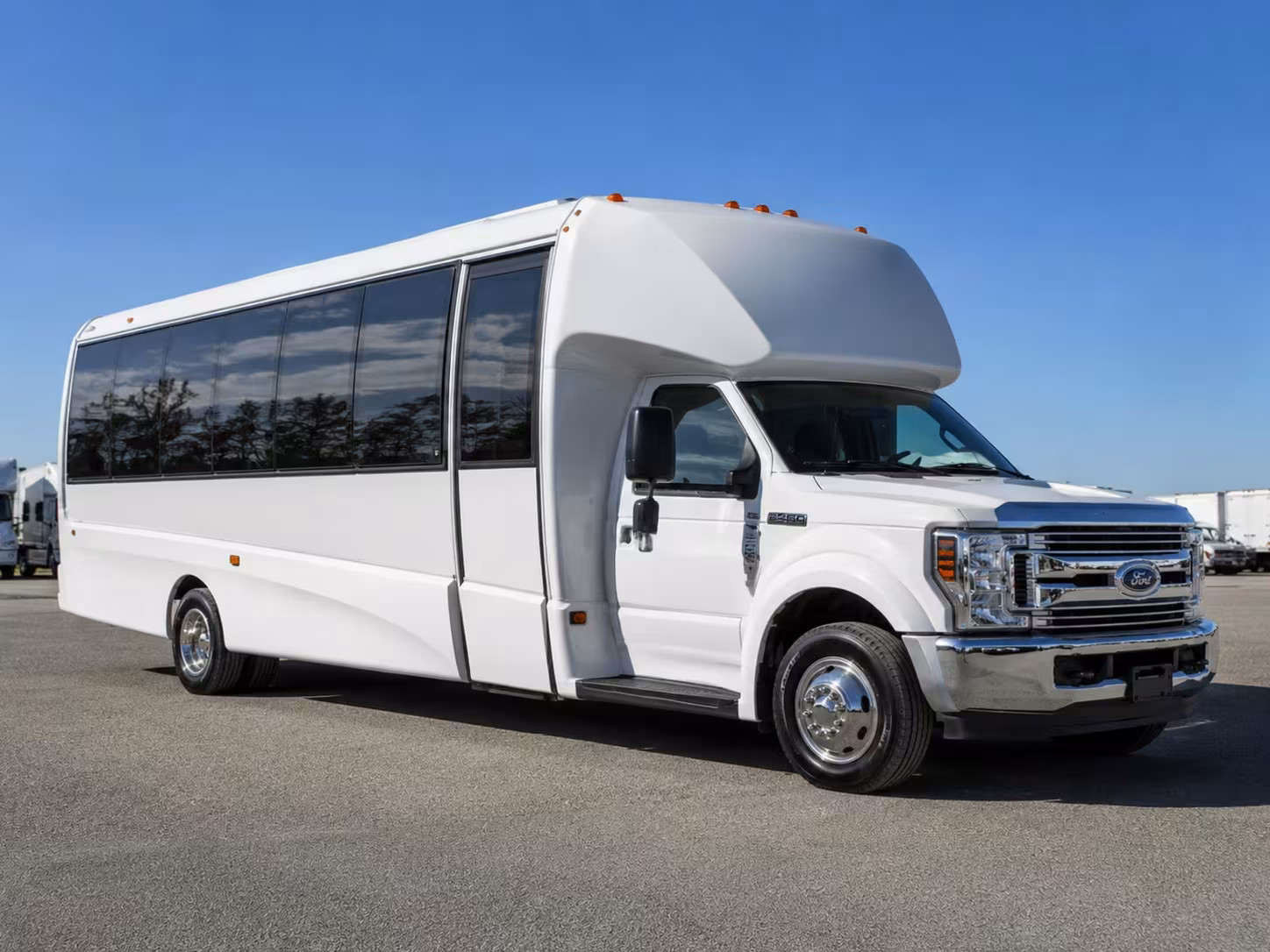 15 passenger minibus