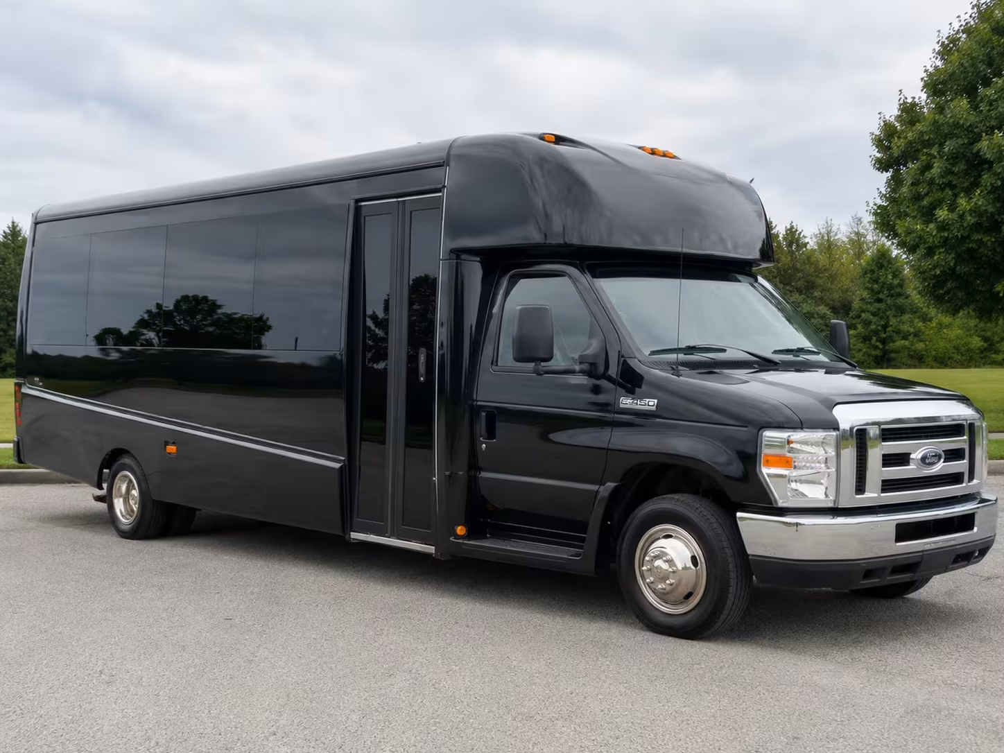 tacoma bus rentals for sports teams sporting events