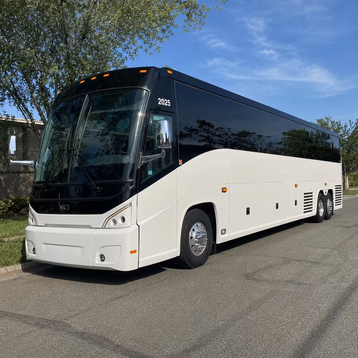 tacoma groups heading east long distance bus rentals over the cascades