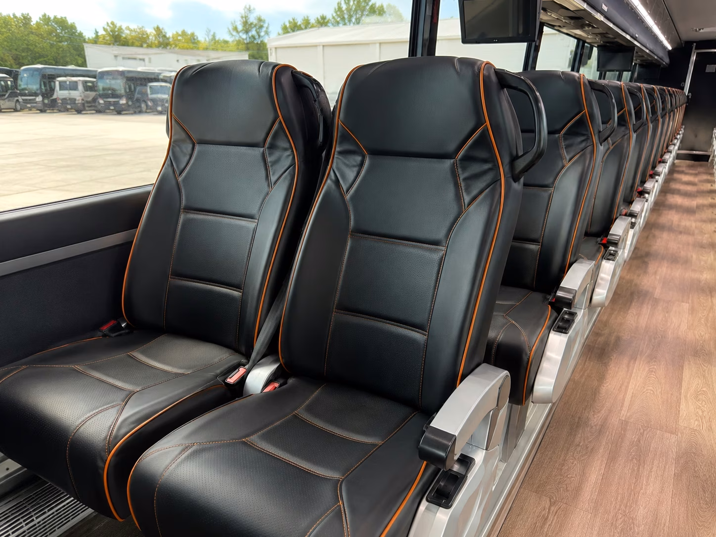 tacoma wedding shuttle buses for museum and castle venues
